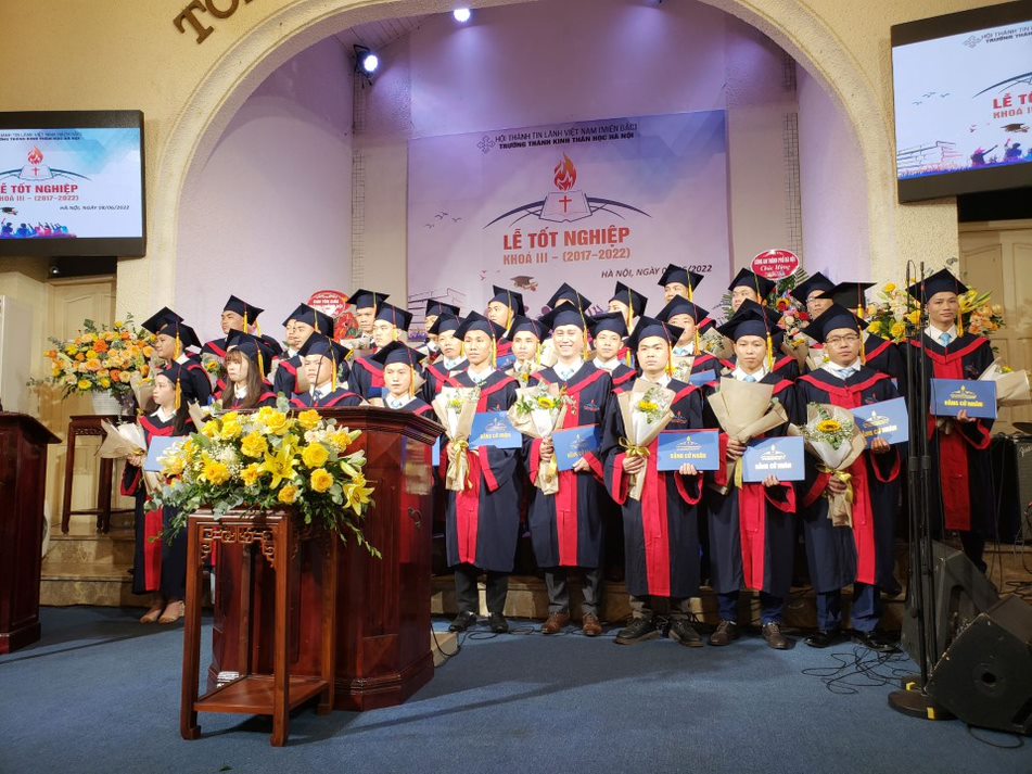 Convocation ceremony at Hanoi Bible College this past June 2022.